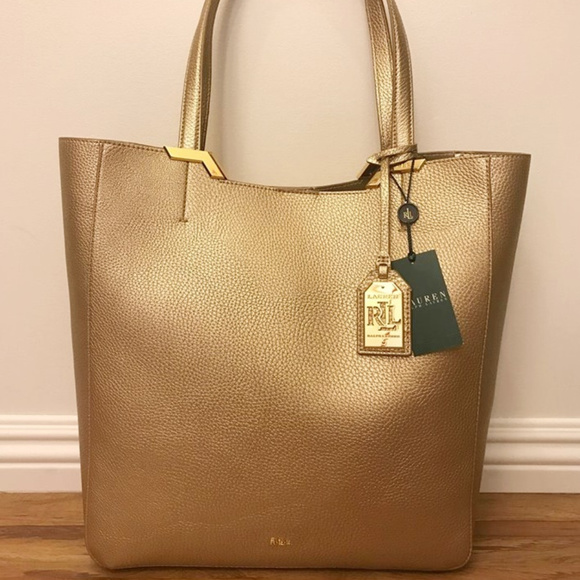 Ralph Lauren Handbags - 🍹Ralph Lauren Gold Faux Leather Tote🍹
